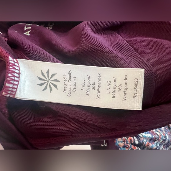 ATHLETA Seascape Tankini Swim Tank, Built-In Bra, Size 36 B/C - Picture 6 of 9